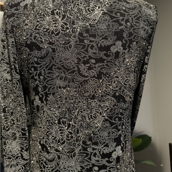 Alex Evenings Black and Silver Blazer with Intricate Pattern - Picture 4 of 13